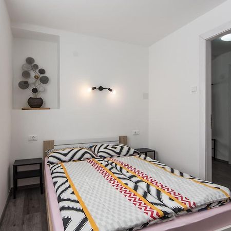 Apartment Retiro พูลา ภายนอก รูปภาพ