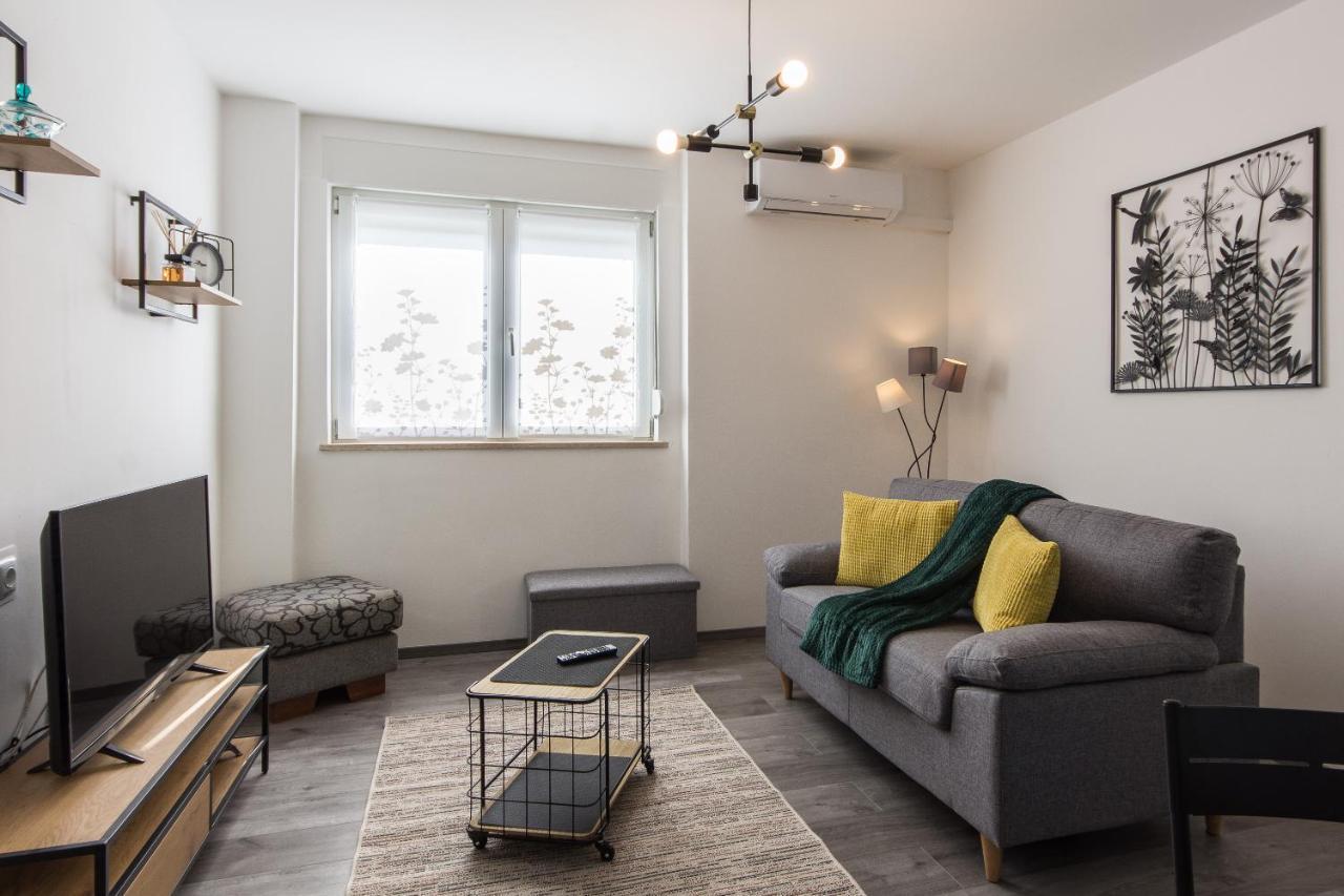 Apartment Retiro พูลา ภายนอก รูปภาพ